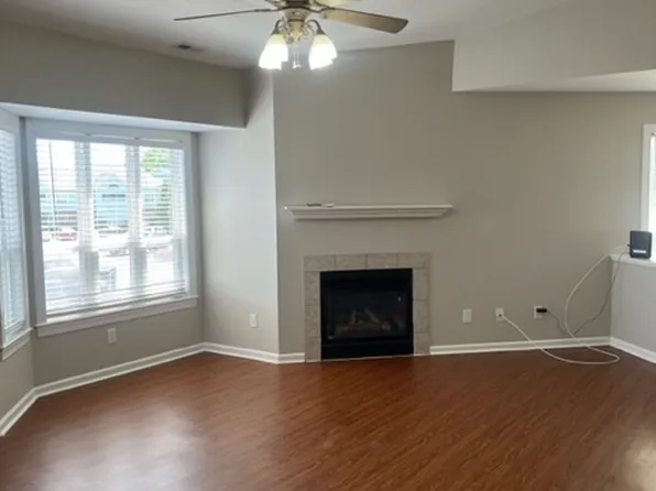 114 Breezewood Dr APT H, Greenville, NC 27858