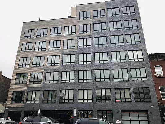 Rented by Manhattan Management LLC | media 6