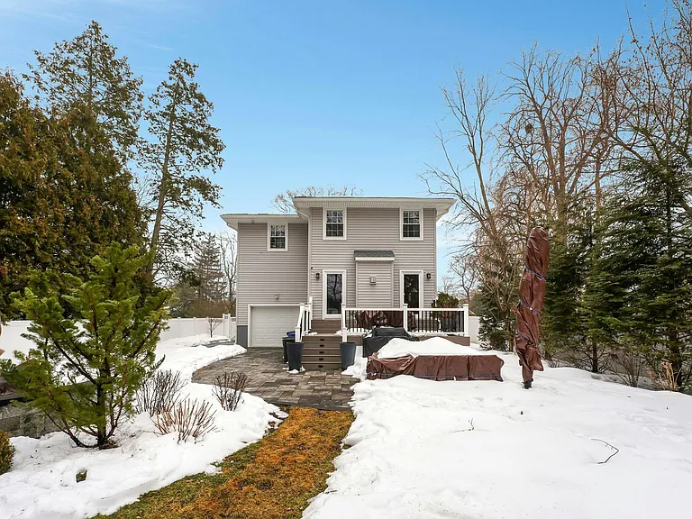 41 Fairview Ave — Photo 4