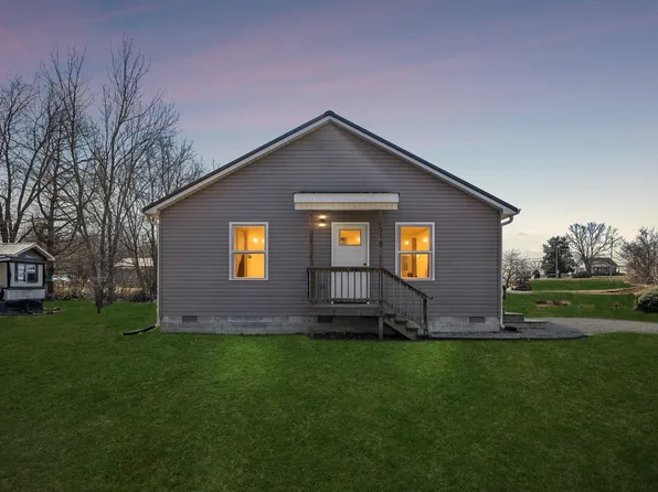 516 Davis St, Cowan, TN 37318