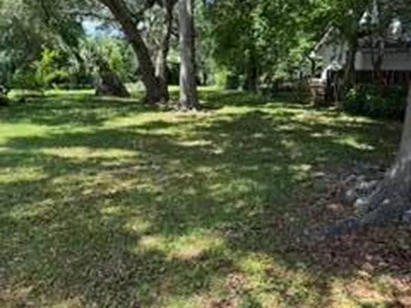 311 Ballentine St, Bay Saint Louis, MS 39520