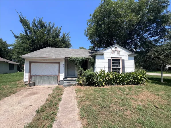 801 W Navasota St, Groesbeck, TX 76642