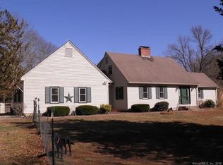 34 Canterbury Rd, Brooklyn, CT 06234