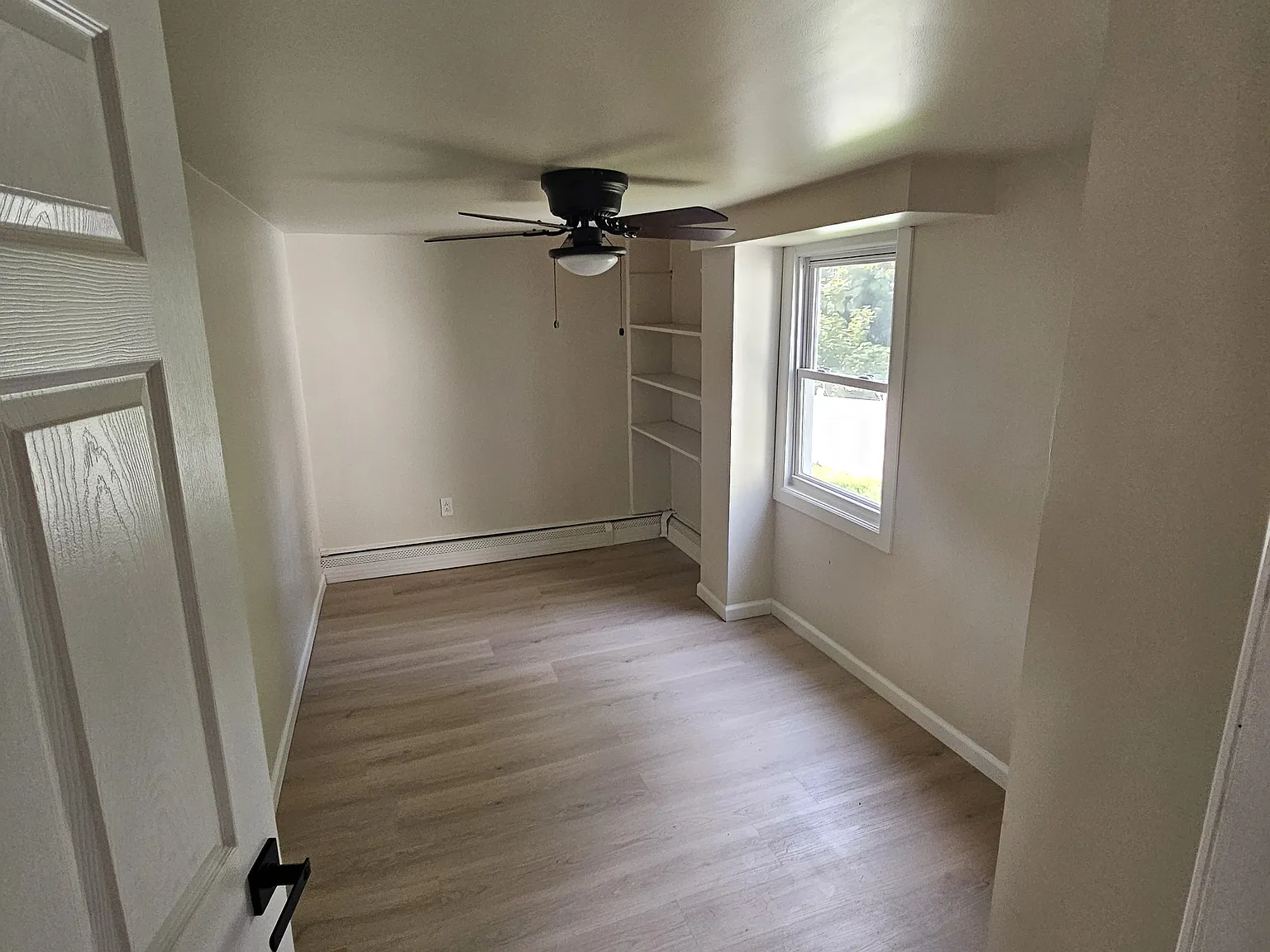 4 bed, 1120 sqft, $2,000 — Photo 4