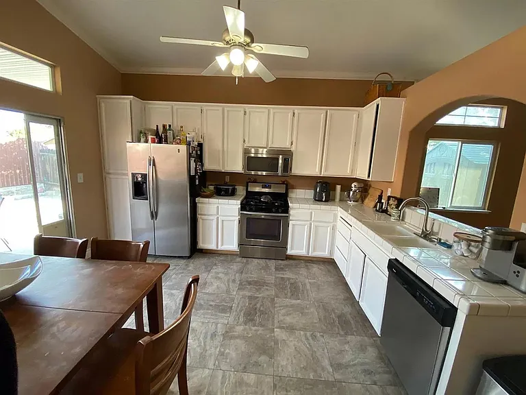 6041 Bach Ct — Photo 6