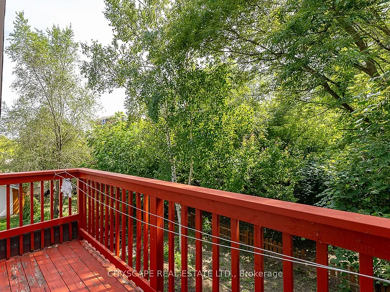 1345 Saint James Ave #UPPER — Photo 12