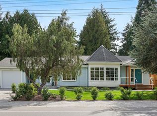 164 Crescent Rd E, Qualicum Beach, BC V9K 1L6