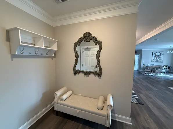 1200 Gathering Park Cir #203, Cary, NC 27519