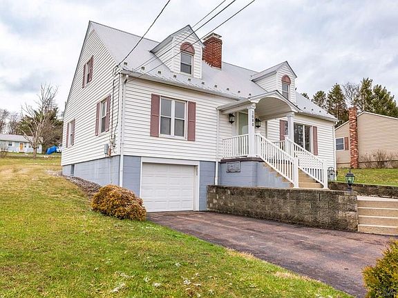 3rd image of 1080 W Union St