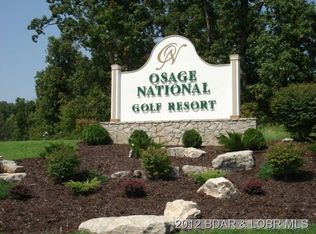 303 Quail Hollow Ave, Lake Ozark, MO 65049