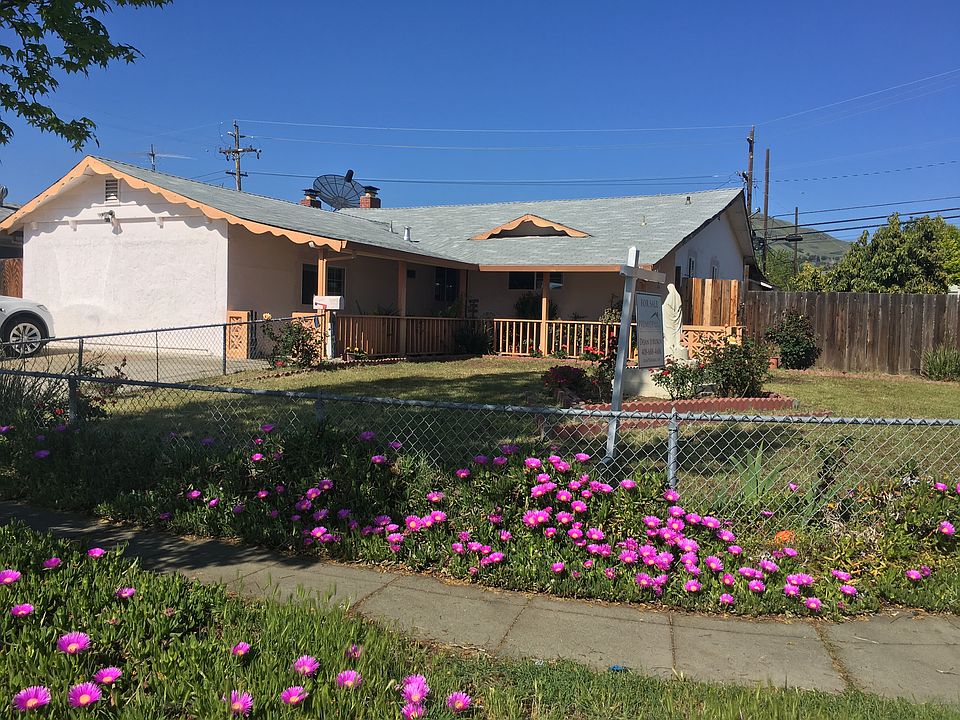1st image of 702 Pelleas Ln