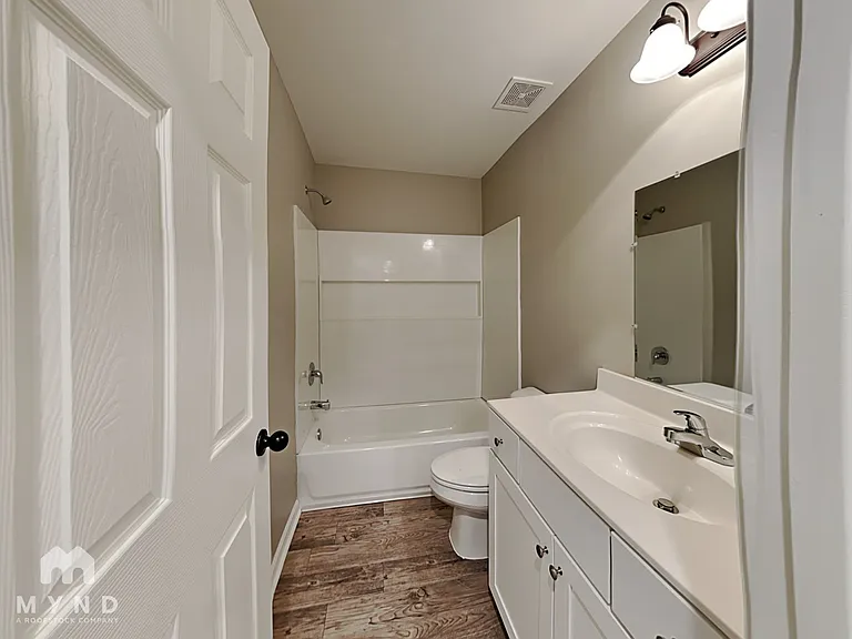 3385 Reynard Rd — Photo 11
