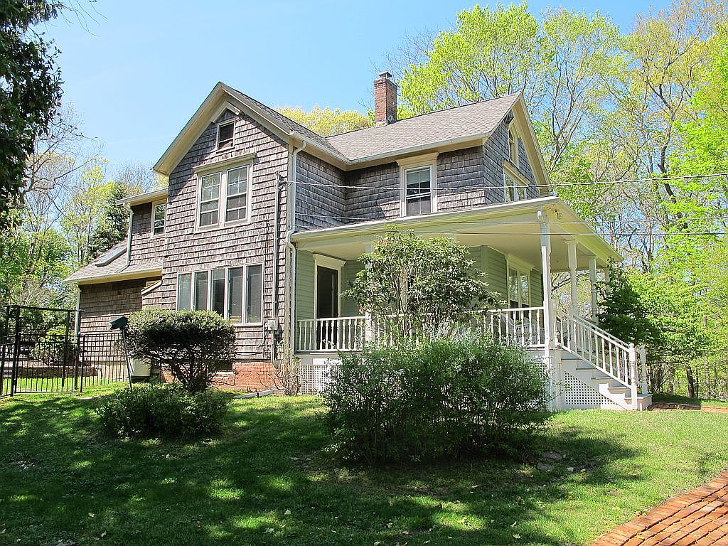 3535 Cox Neck Rd, Mattituck, NY 11952 Zillow