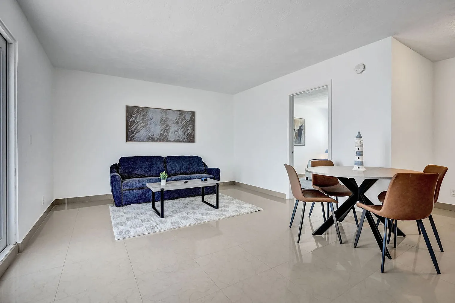 1 bed, 1.0 bath, $2,081 — Photo 1
