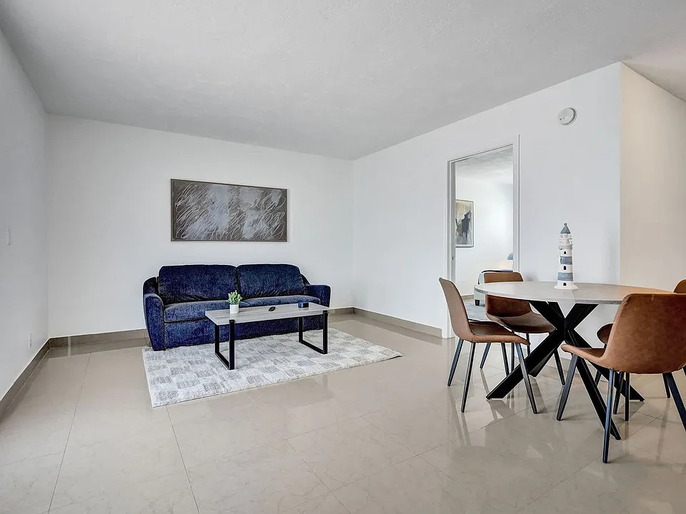 905 N Federal Hwy #ID1504074P
