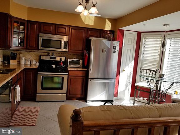 4th image of 125 College Station Dr