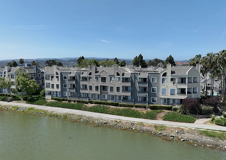Lakeshore Landing