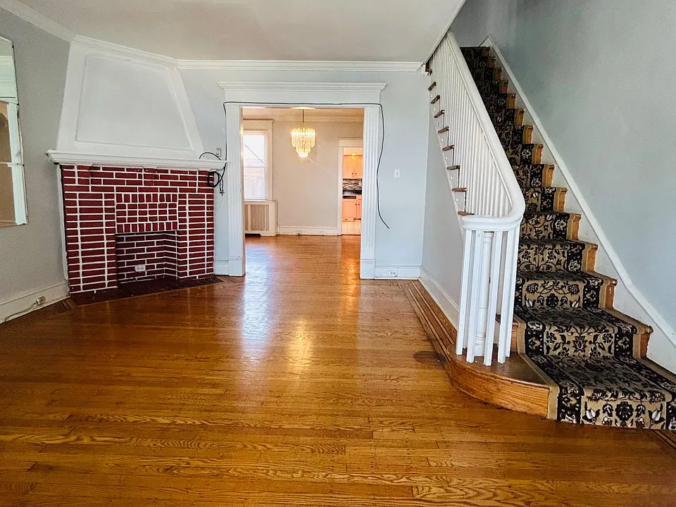244 Huntley Rd