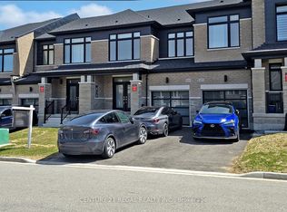 1059 Cameo St, Pickering, ON L1X 0G3
