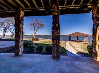 770 Lake View Dr, Montgomery, TX 77356