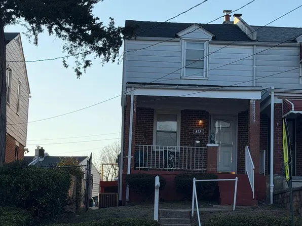 818 Division Ave NE, Washington, DC 20019