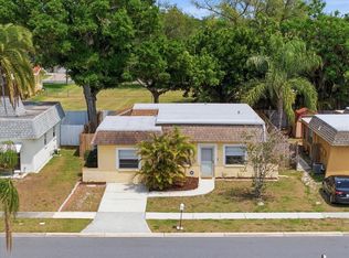 12291 Mallory Dr, Largo, FL 33774