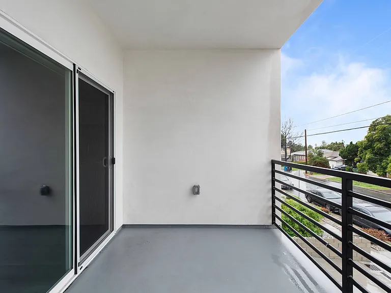 608 Hill St #3 — Photo 16