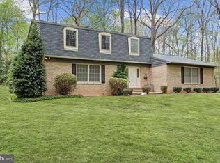 6324 Colchester Rd, Fairfax Station, VA 22039