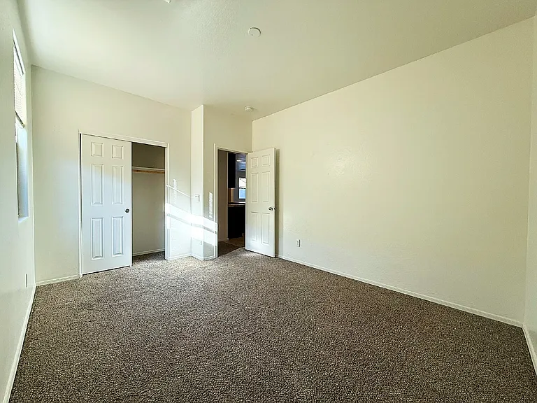 6218 W Laurie Ln — Photo 25