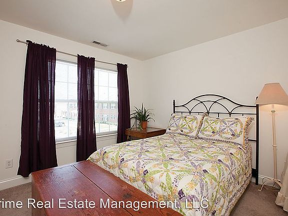 5th image of 4613 Prior Dr APT 143