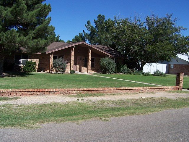 1st image of 704 Claymoor Dr