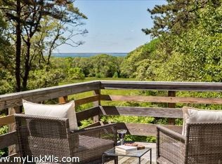57 Christmas Hill Ln, Tisbury, MA 02568