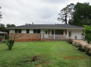 1340 Sagewood Cir, Stone Mountain, GA 30083