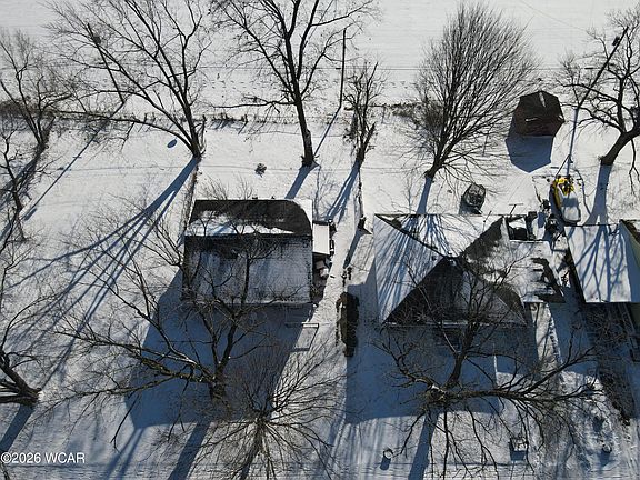 3rd image of 1330 Essex Dr