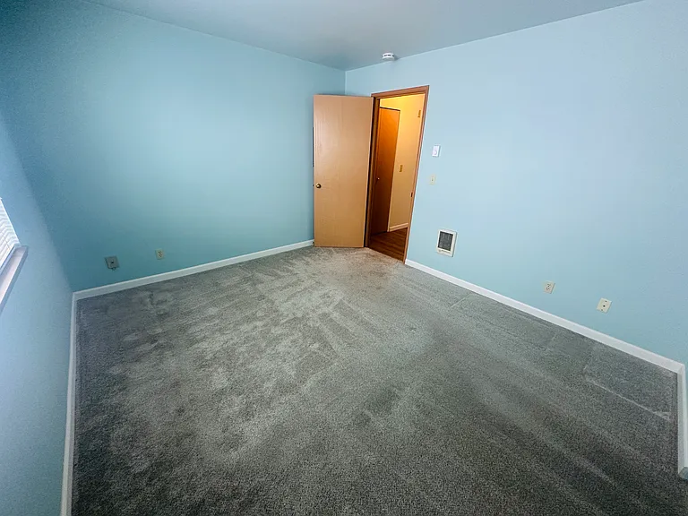 9500 Fremont Ave N #202 — Photo 8
