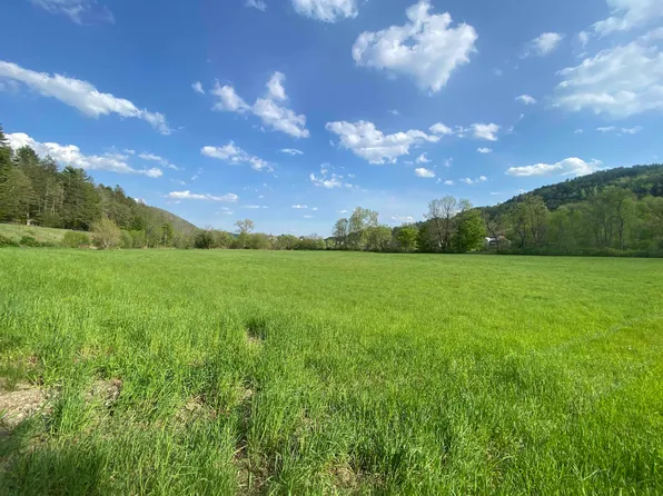2840 Vt Route 14, Royalton, VT 05068