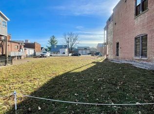 218 E 1st St, Hermann, MO 65041