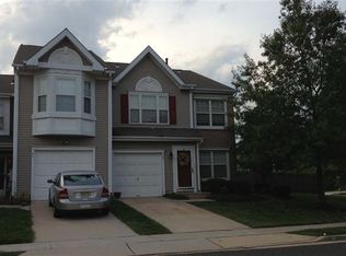 33 Stokes Rd, Mount Laurel, NJ 08054