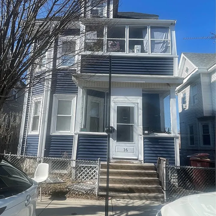 16 Rock Valley Ave #1