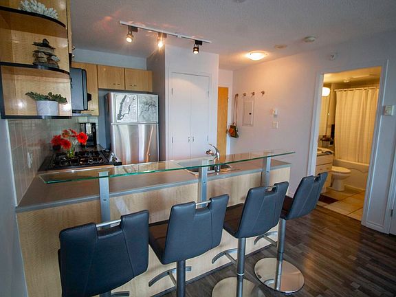 4th image of 501 Pacific St #1101