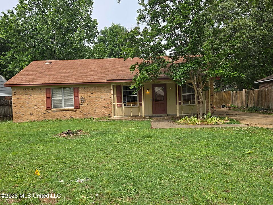 1st image of 614 Capewood Pl