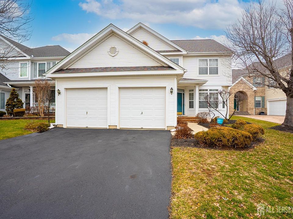 1st image of 6 Barlow Ct