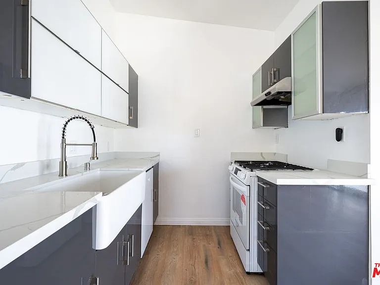 20644 Pacific Coast Hwy — Photo 17