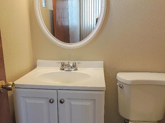 5th image of 276 Navasota Pl