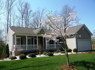 81 Cherry Hill Dr, Stafford, VA 22556