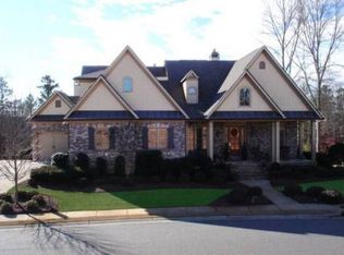 1100 Rowan Oak Cir, Bogart, GA 30622
