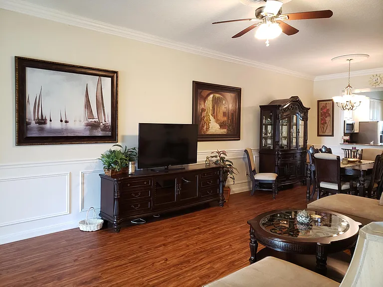 37 Harbour Isle Dr #203 — Photo 10