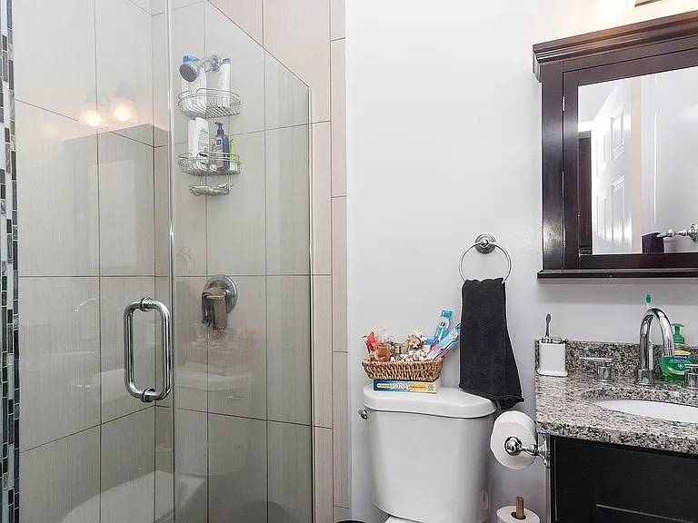 1338 W Huron St #3F — Photo 10