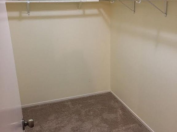 Master bedroom Walk in Closet