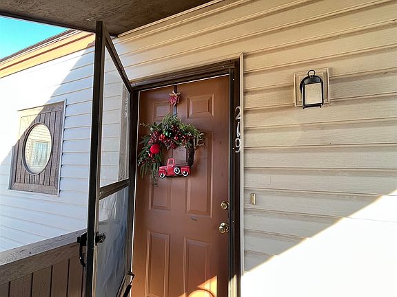 4th image of 412 N Oakwood Rd #119-218-219
